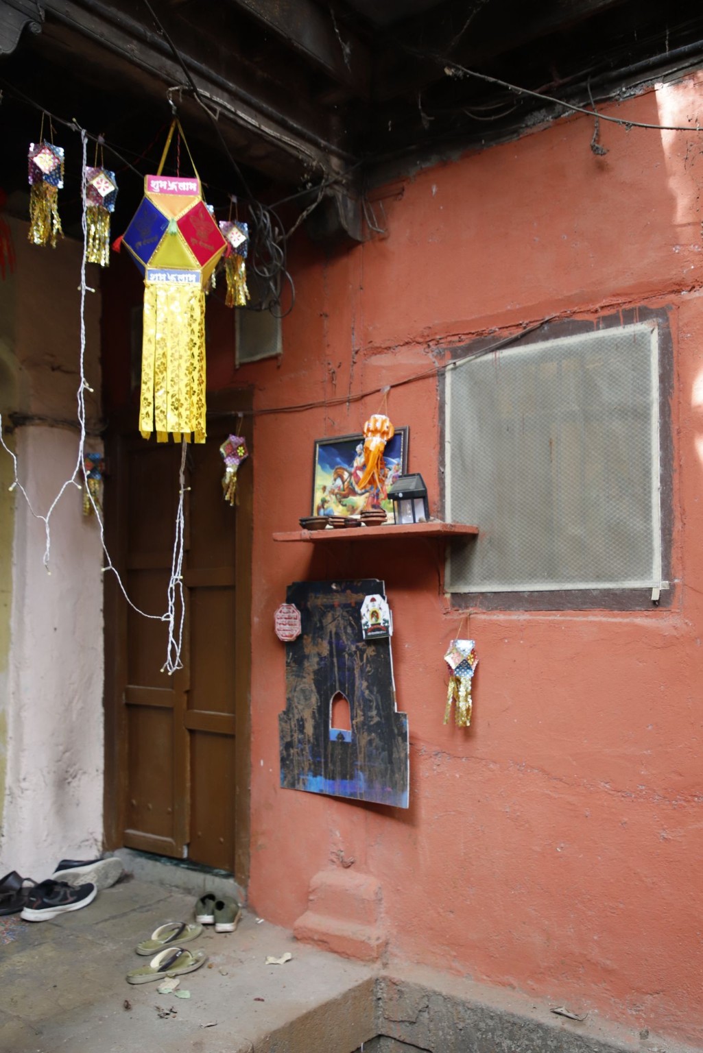 Traditional decorations and home ritual details